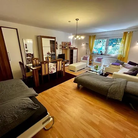 In Bester Lage Von *